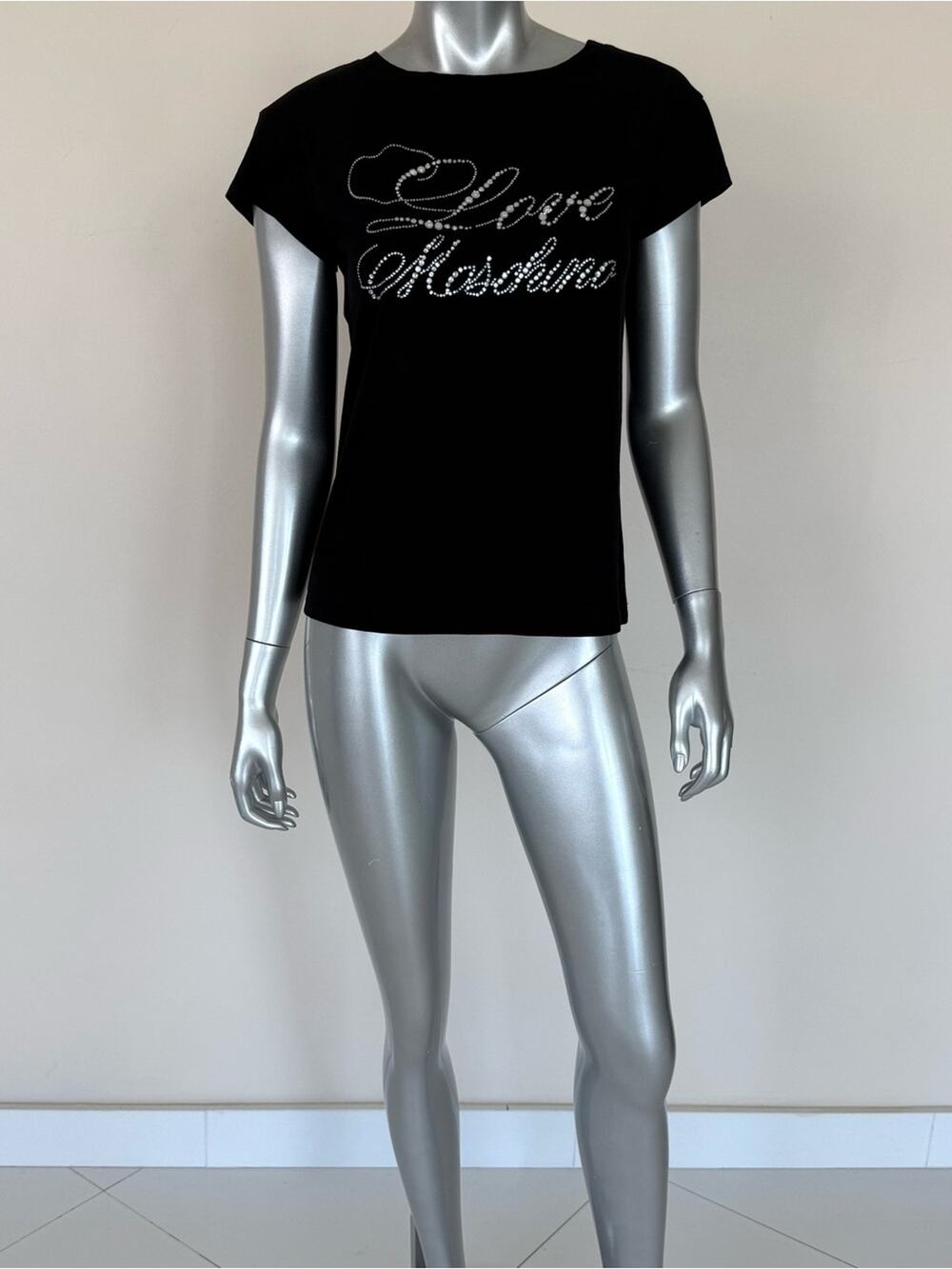 Love Moschino women Tshirt size 4US